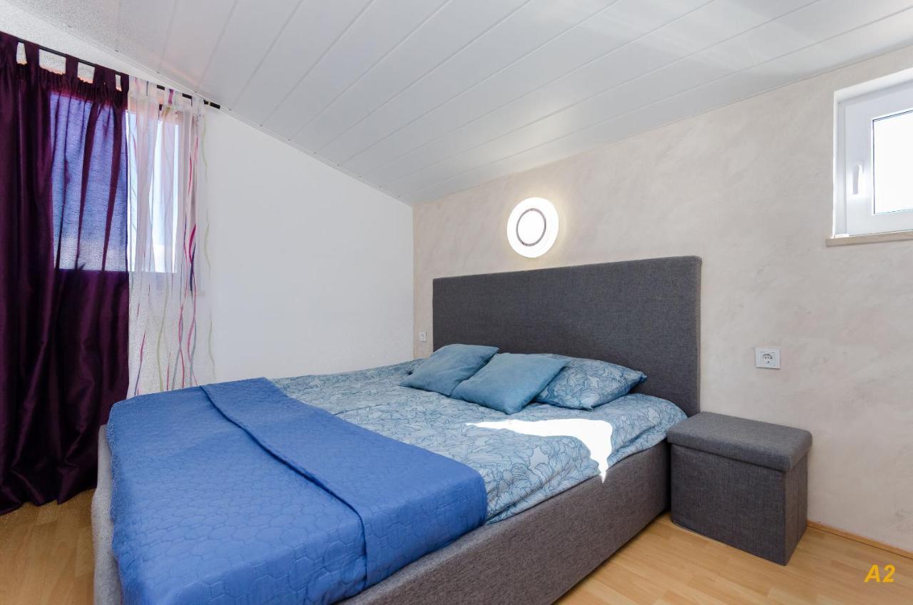 Apartments Stanislava Fažana Eksteriør bilde